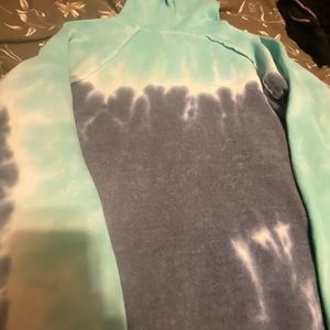 Boys size XL.  Worn maybe twice.  My son outgrew everything over summer.